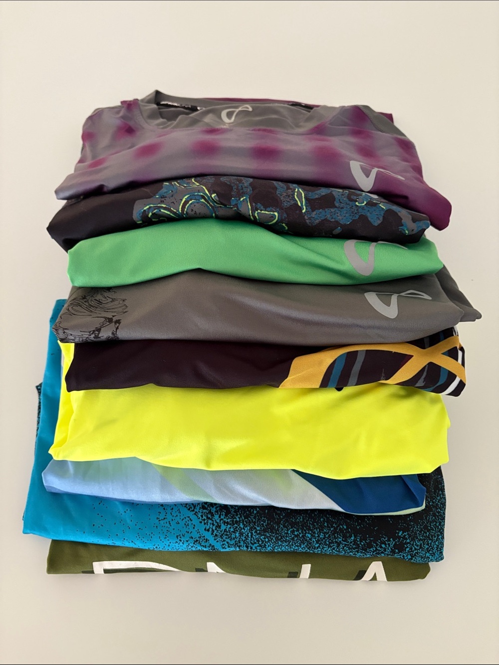 Athletic DNA Large: 4 New short sleeve-3 like new short sleeve-2 new long sleeve